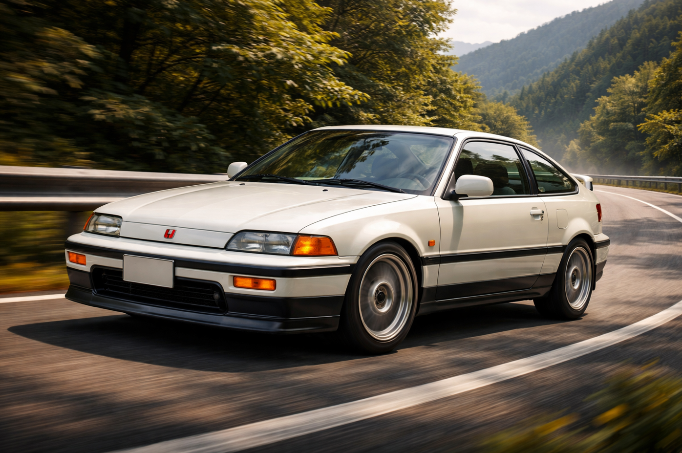 峠道を走るホンダ・サイバースポーツCR-Xの画像