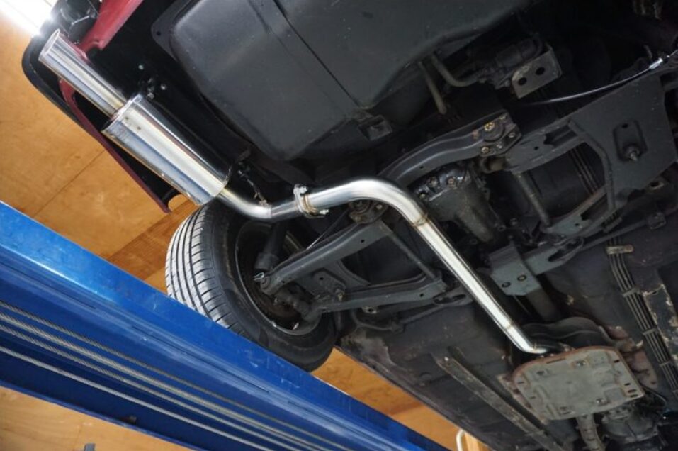 フェアレディZ240車体裏